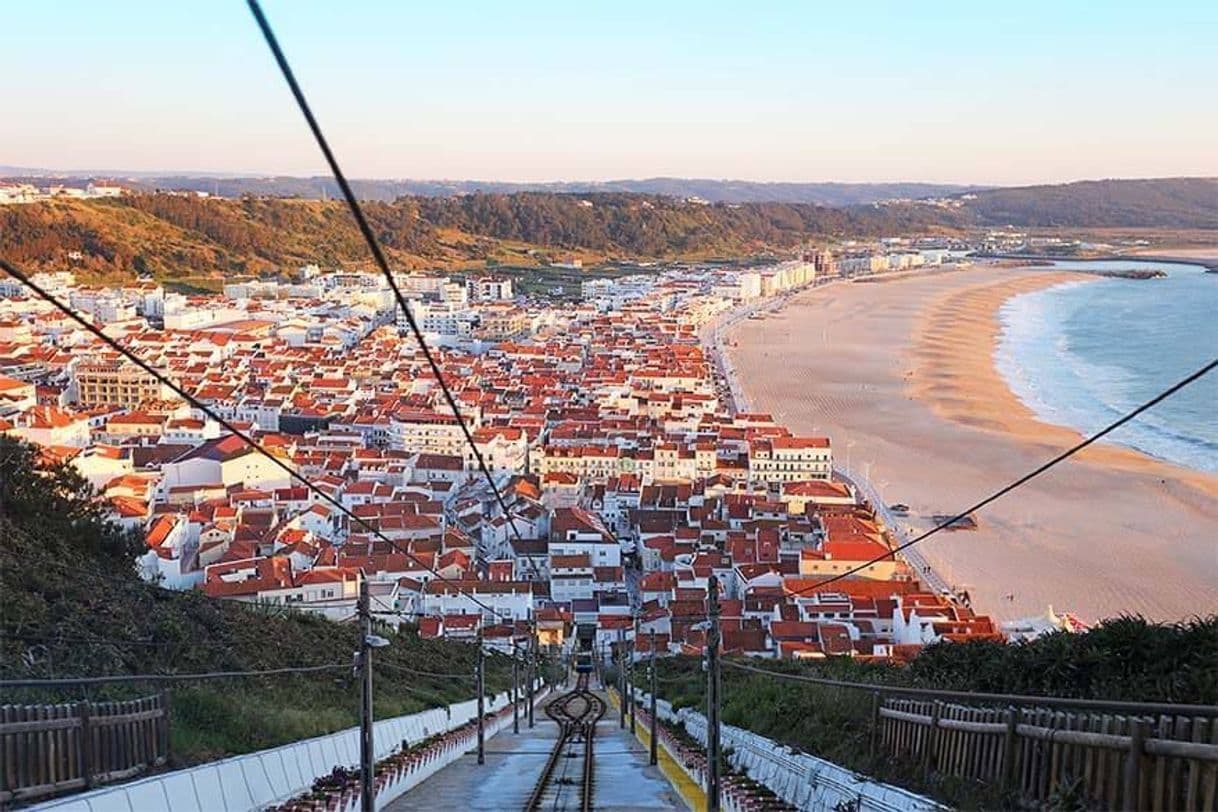 Lugar Nazare Beach