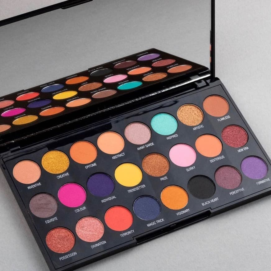 Product Makeup Revolution Sombras de ojos