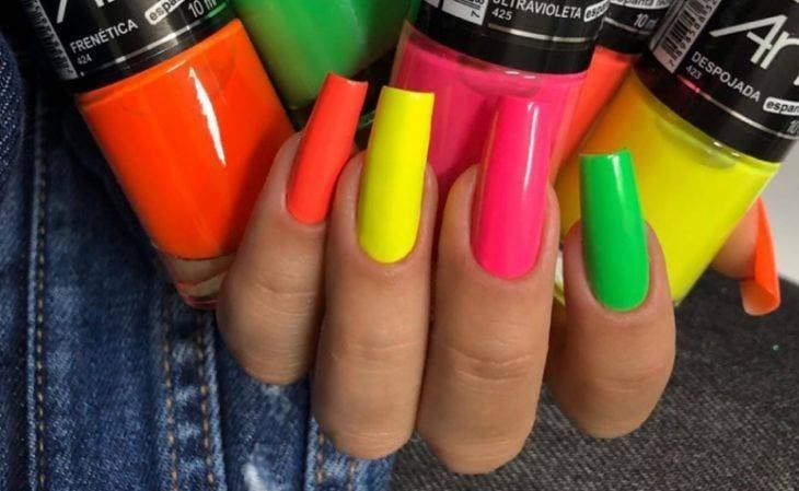 Moda Unhas neon 💅