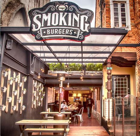 Restaurantes Smoking Burgers