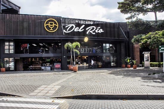 Place Mercado del Río