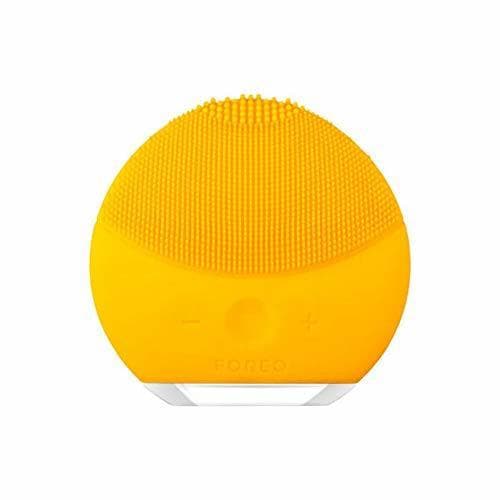 Producto LUNA play plus de FOREO es el cepillo facial recargable de silicona