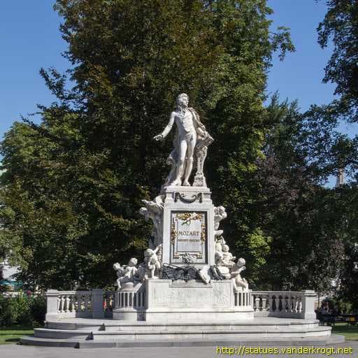 Place Mozart Monument, Vienna