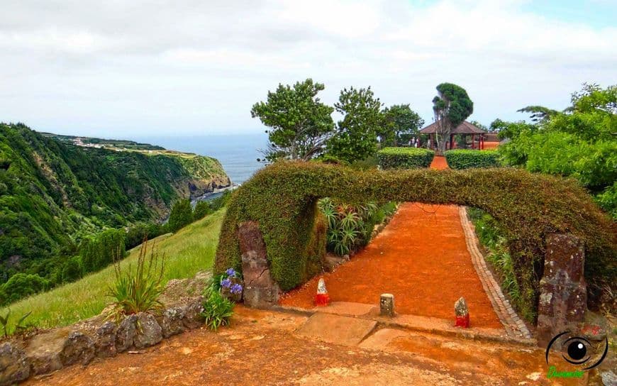 Place Miradouro da Ponta da Madrugada