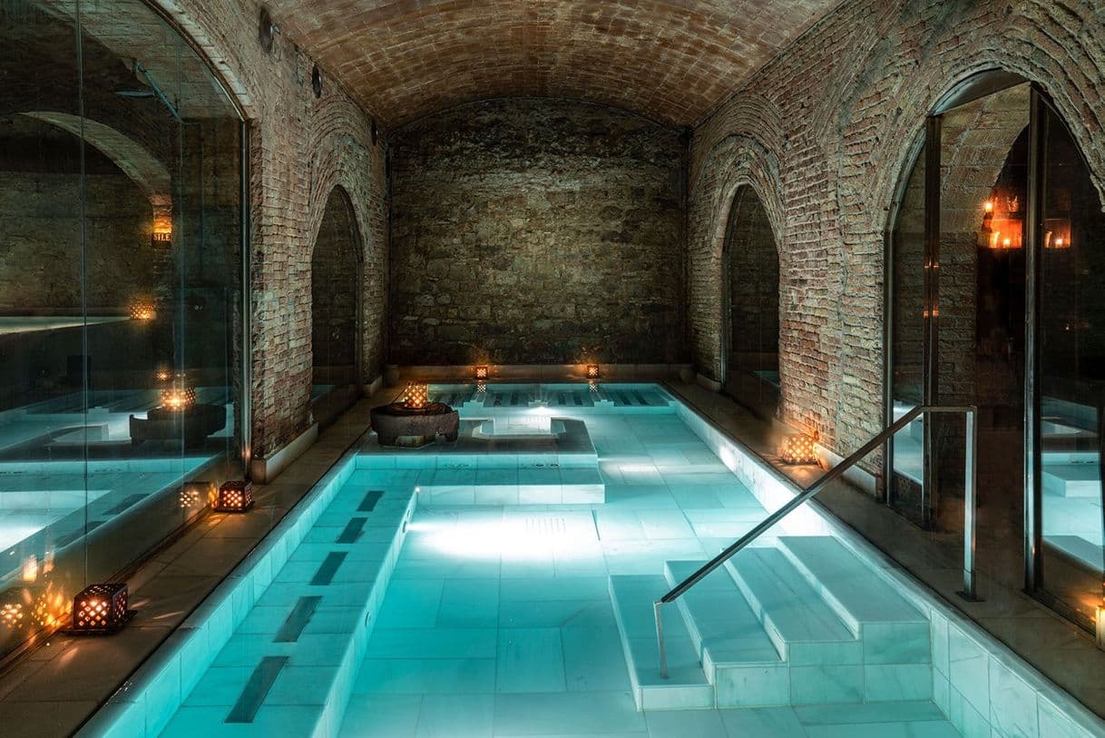 Fashion AIRE Ancient Baths Barcelona