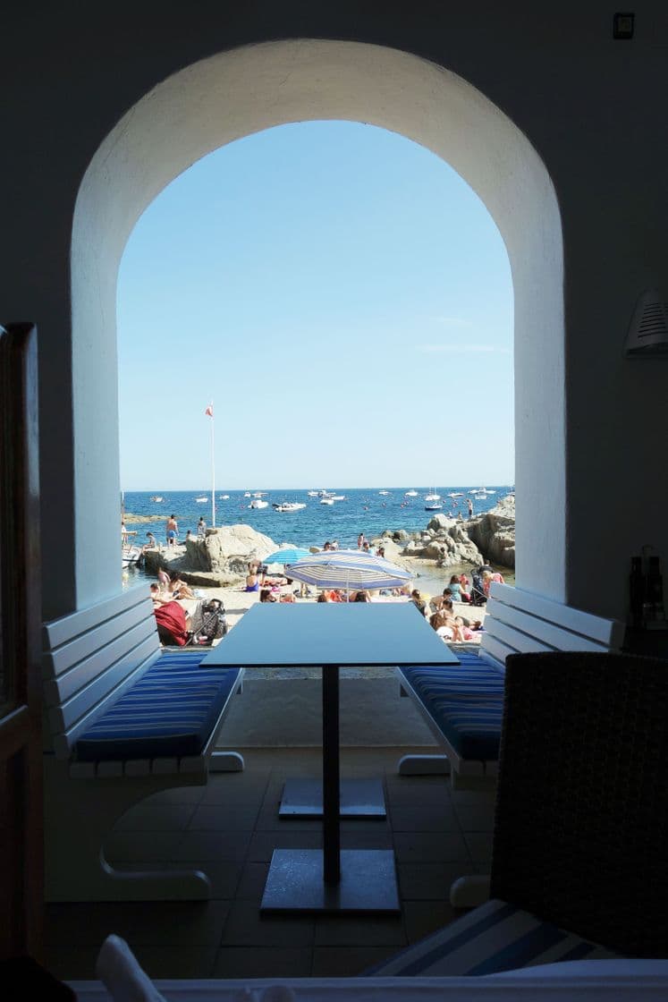 Moda Restaurat Les Voltes, Calella de Palafrugell