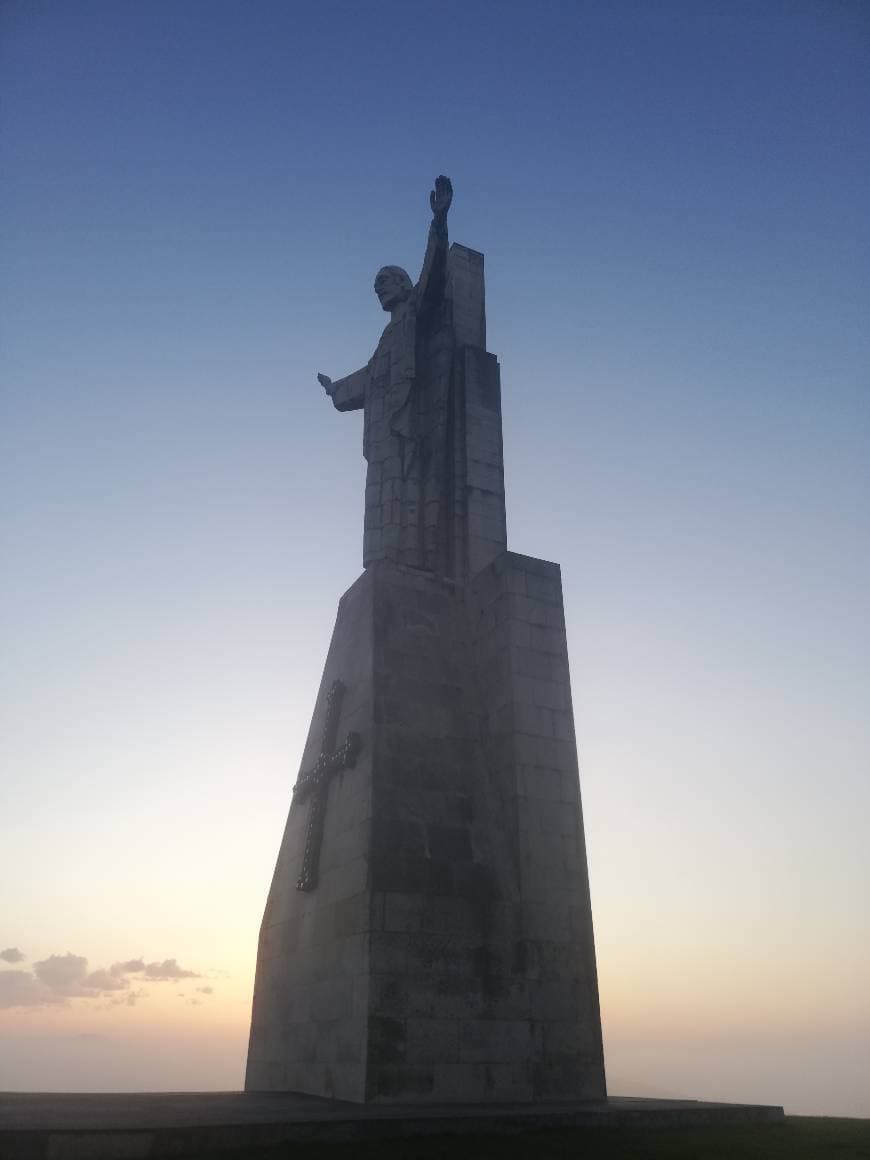 Place Monumento al Sagrado Corazón de Jesús