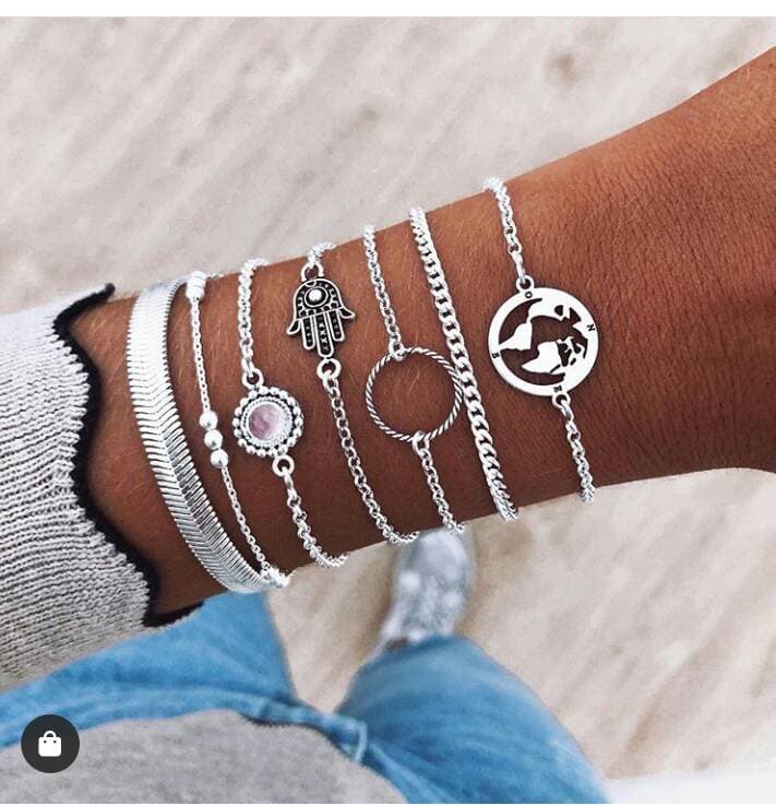 Moda Sem palavras essas pulseiras💫 não se se esta disponível 😊