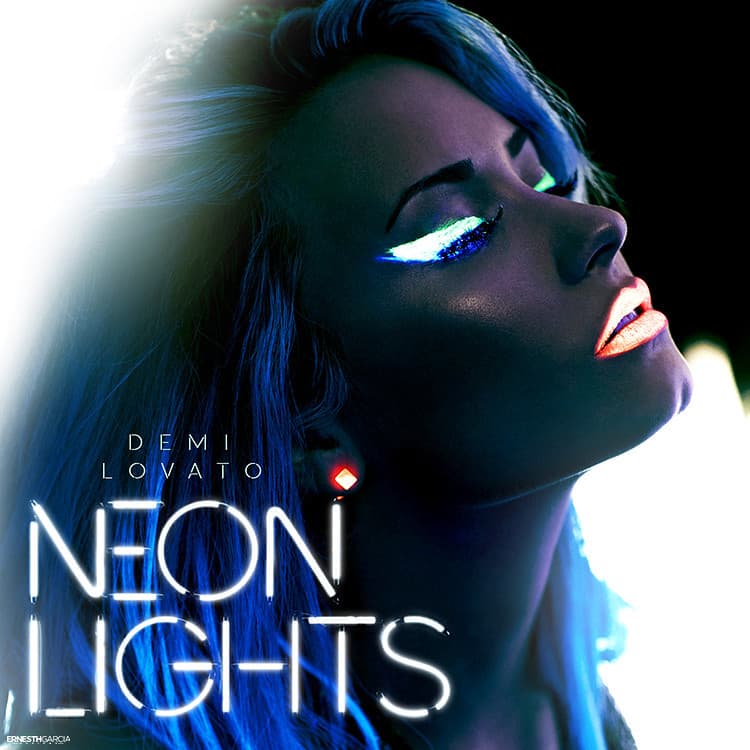 Canción Neon Lights