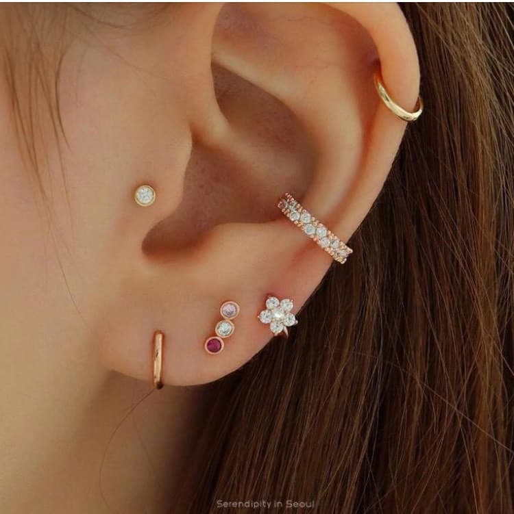 Moda Inspiração de piercing 💗