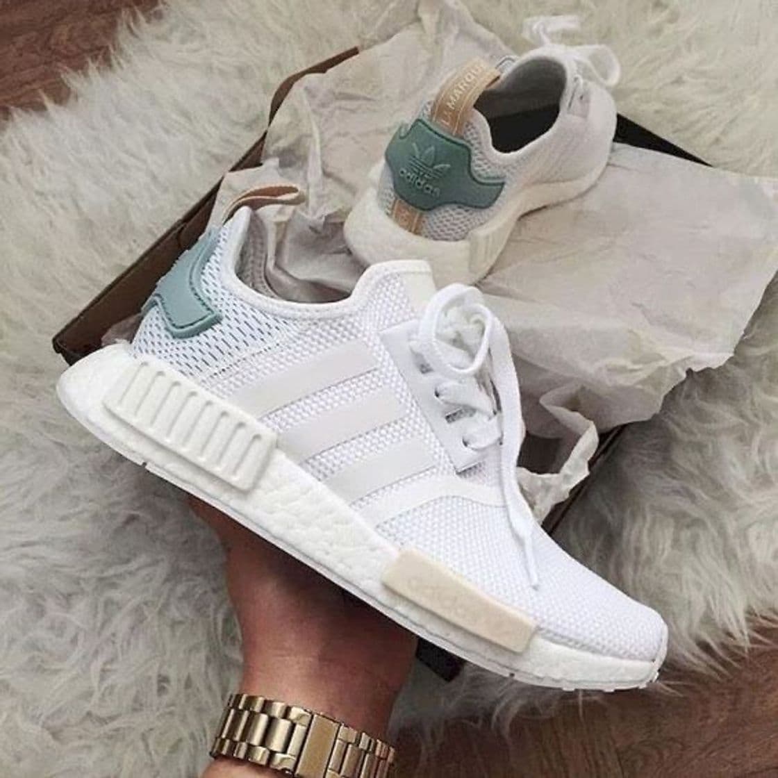 Fashion Wmns NMD_R1 ‘Tactile Green’