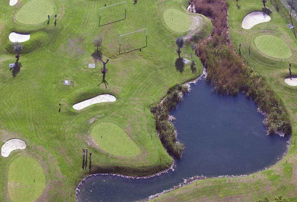 Place Quinta das Lágrimas Academia de Golfe