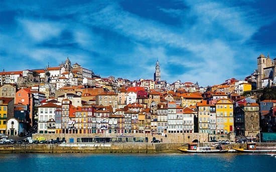 Place Ribeira do Porto