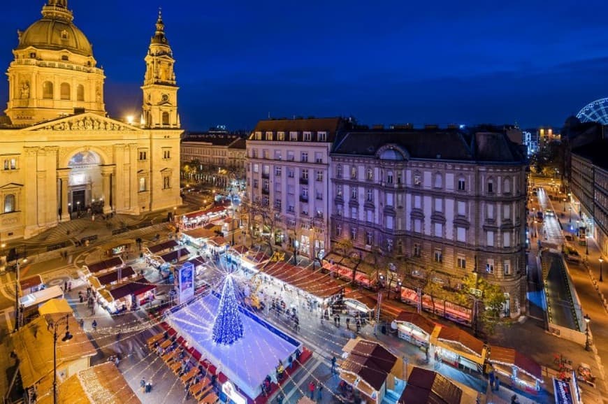 Place Fővám tér Christmas Market