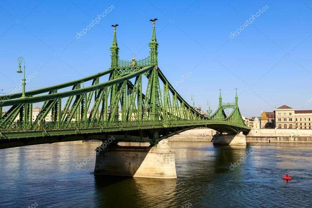 Place Puente de la Libertad