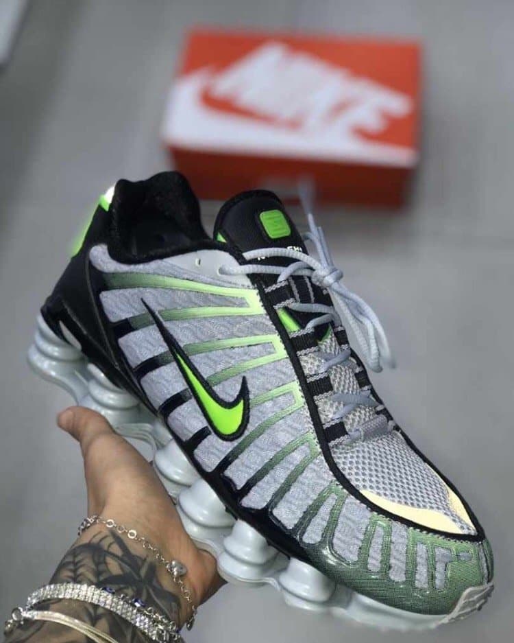 Producto TÊNIS NIKE SHOX 12 MOLAS VERDE

