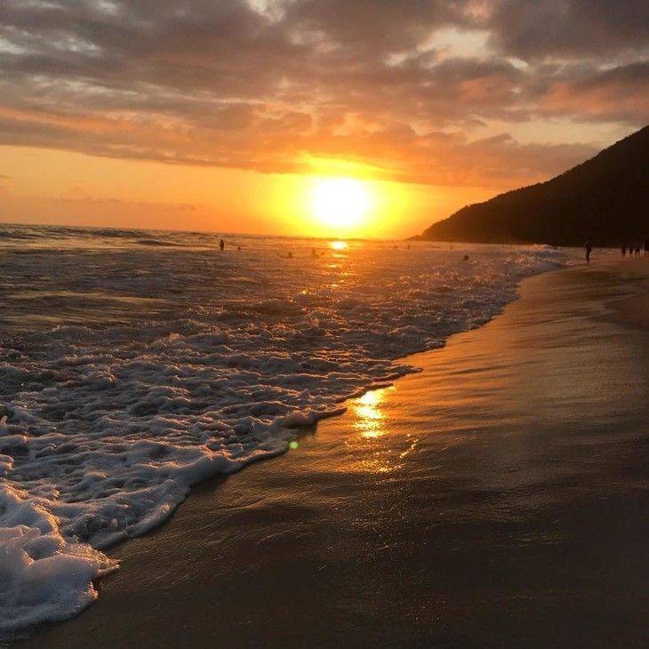 Music O que podemos ouvir aqui é paz de espírito ♥️🌊🌅