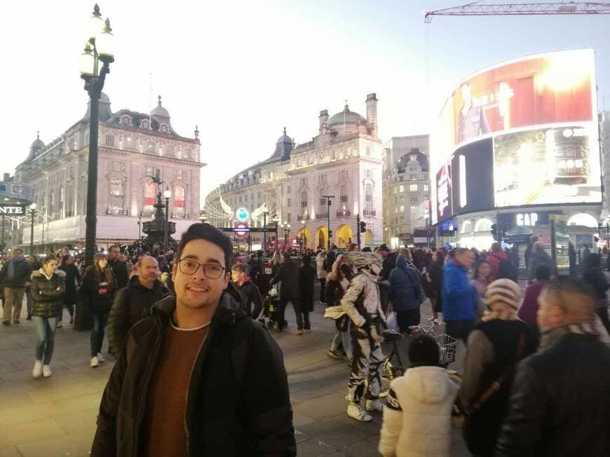 Lugar Piccadilly Circus