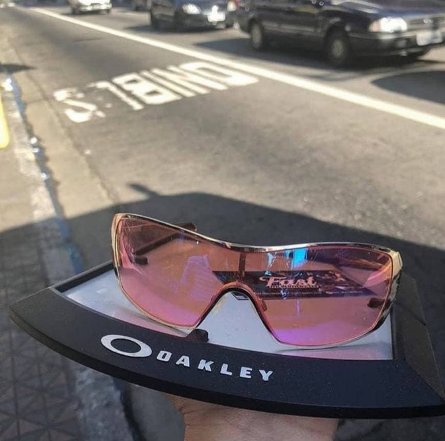 Moda Oakley dart