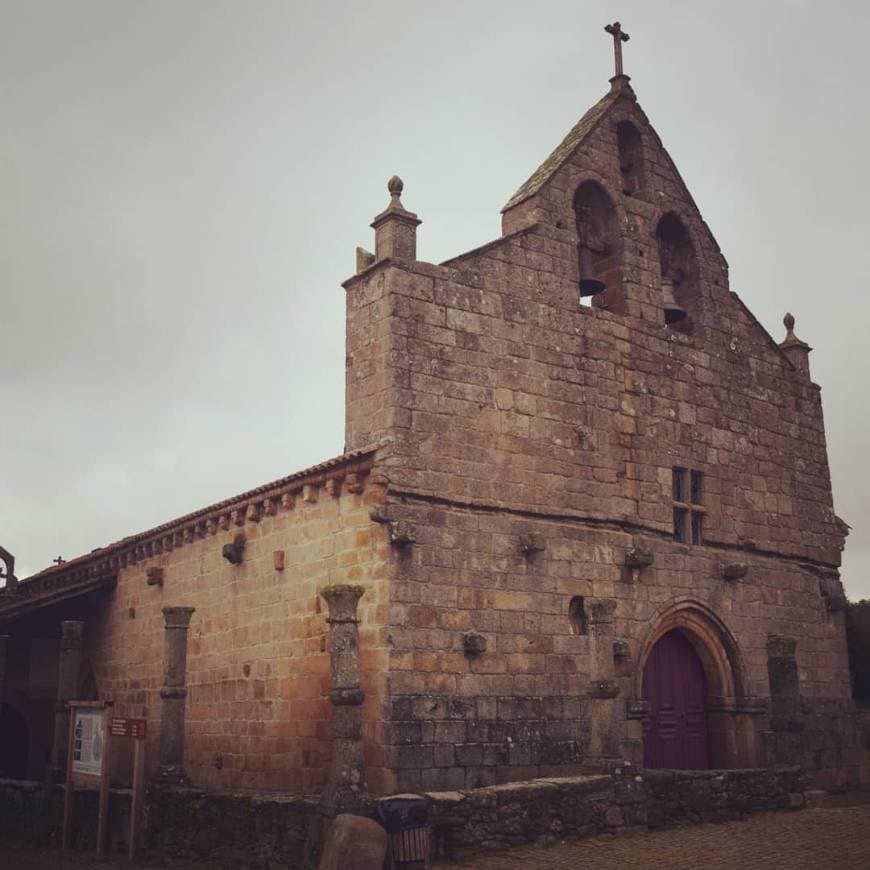 Place Igreja Matriz de Santa Maria de Azinhoso