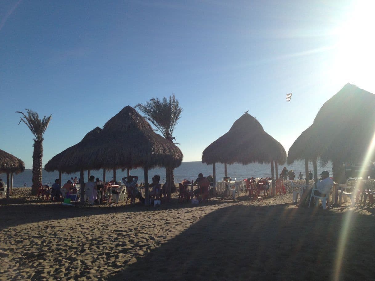 Restaurants MAVIRI PLAYA LMM