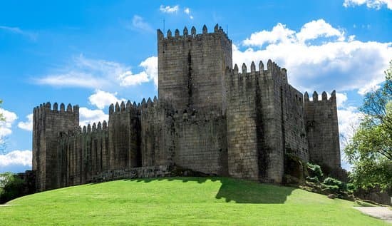 Place Rua Castelo de Guimarães