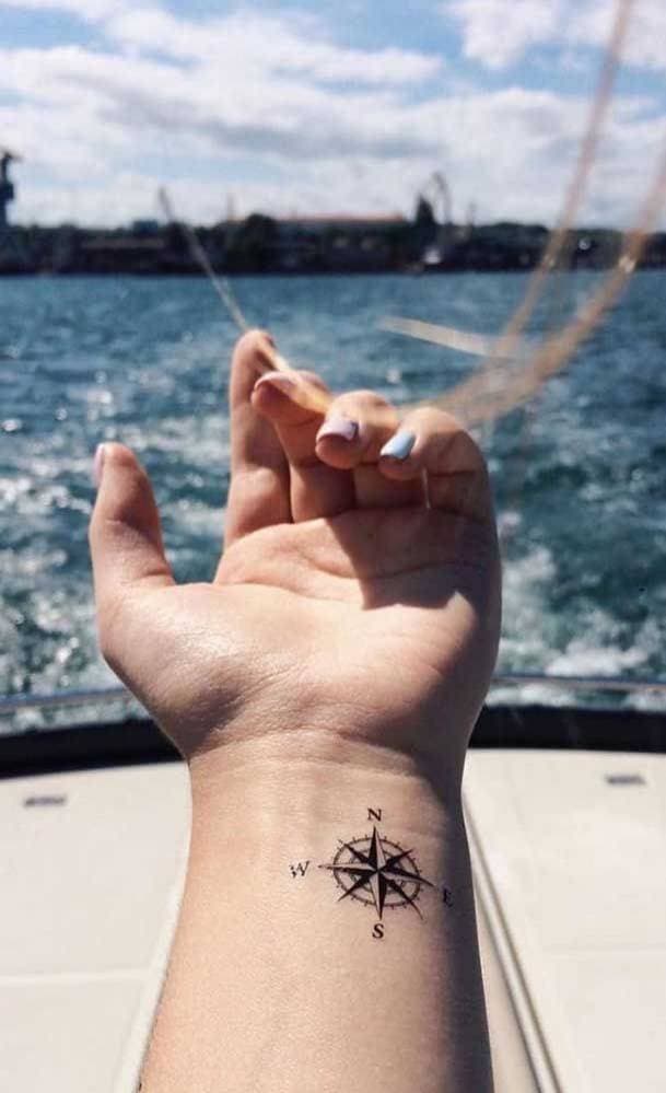 Fashion Pra quem quer uma tatto pequena porém Lindaa...🤩