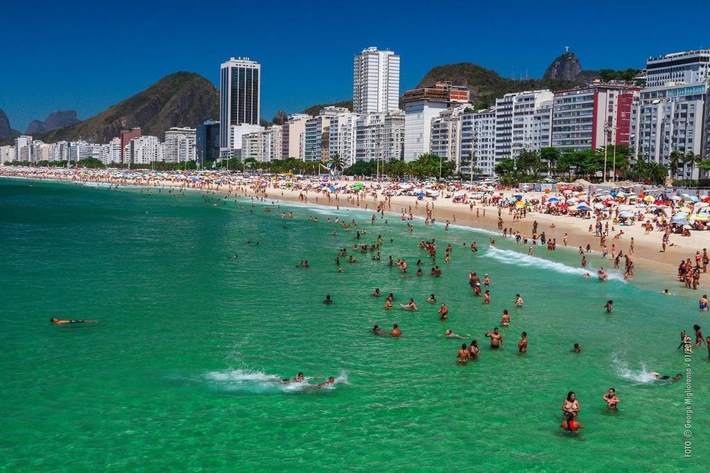 Place Praia do Leme