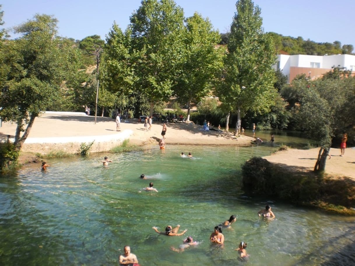 Place River beach Olhos de Água