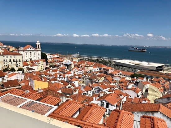 Lugar Miradouro Santa Luzia