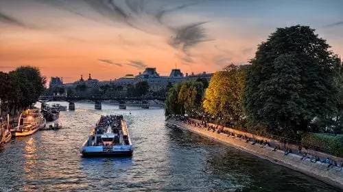 Lugar Bateaux-Mouches