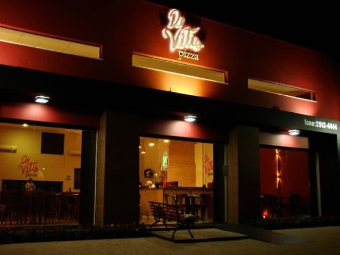 Restaurants De Vitis Pizza