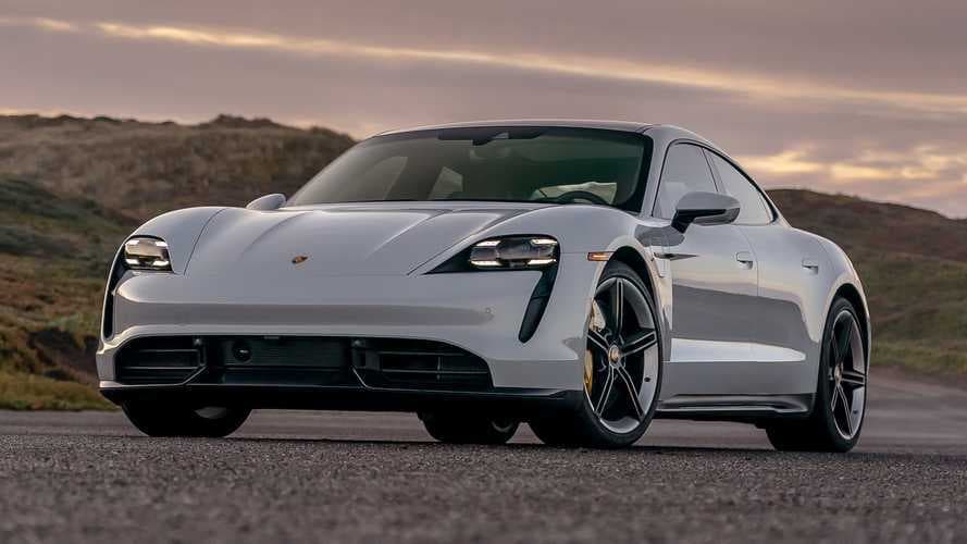 Moda Porsche diz que não considera a Tesla um rival direto