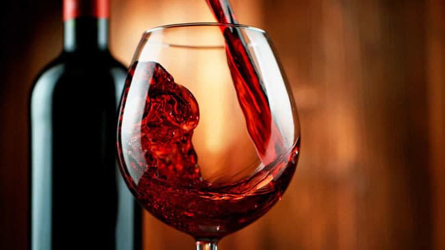 Moda https://ncultura.pt/12-propriedades-do-vinho-tinto/