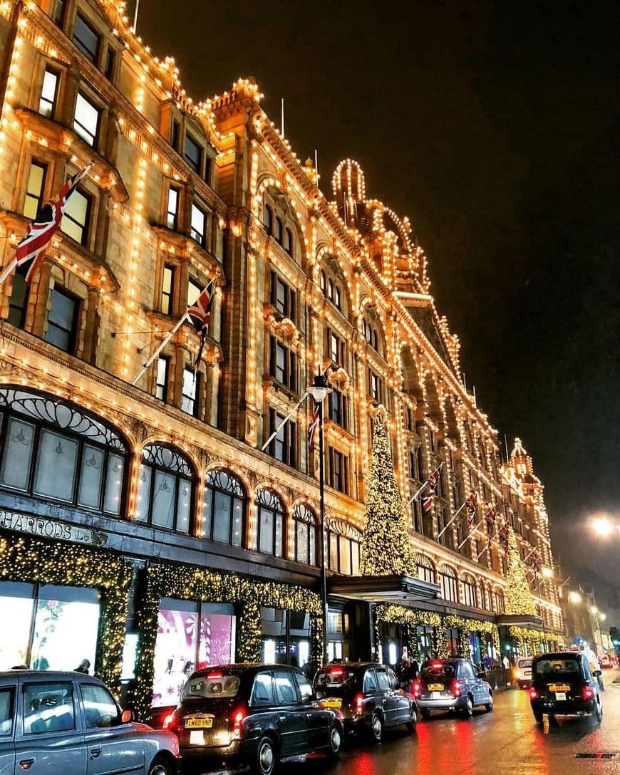 Place HARRODS LONDON