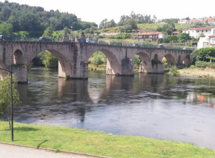 Lugar Ponte da Barca