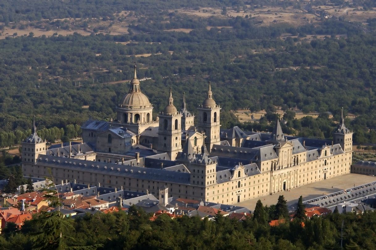 Lugar Real Monasterio de San Lorenzo de El Escorial