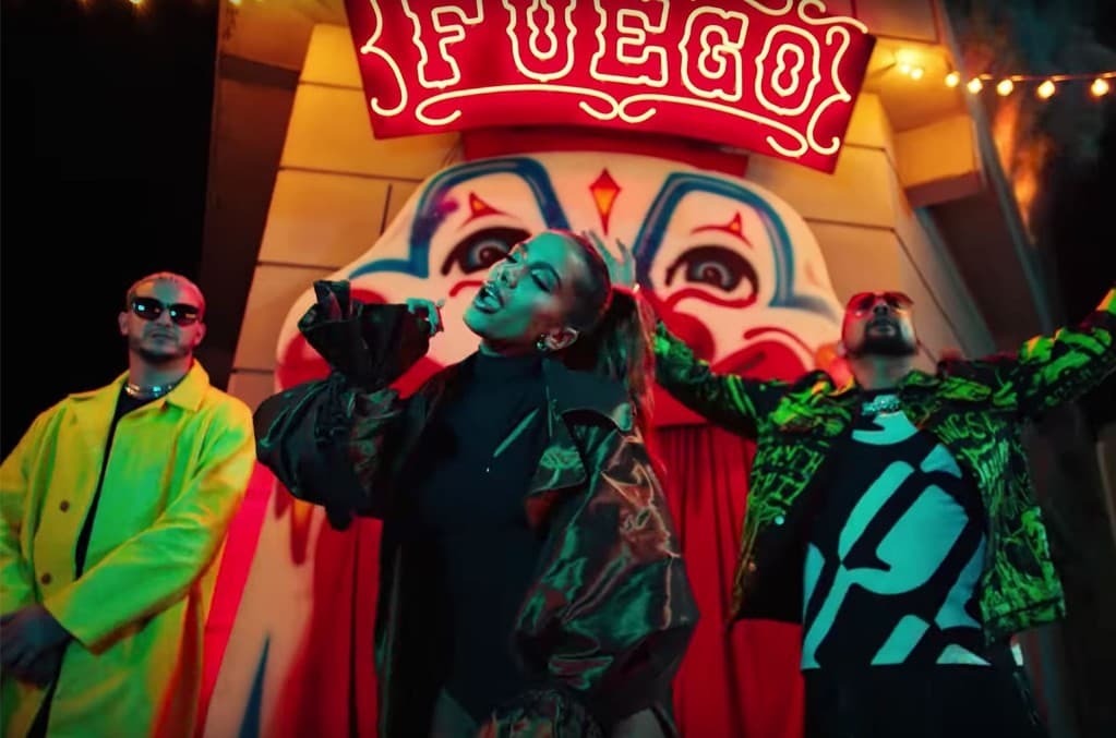 Canción Fuego (with Sean Paul & Anitta, feat. Tainy)