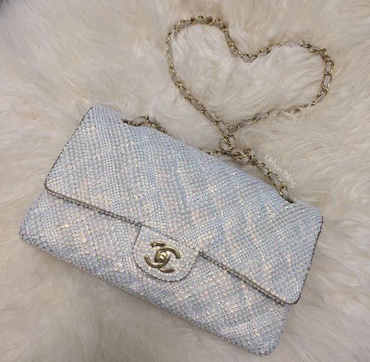 Moda Chanel glitter bag✨