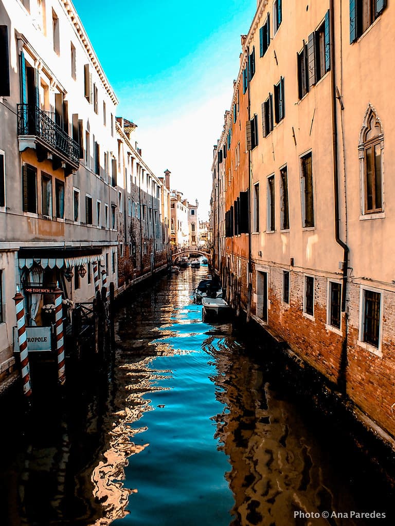 Place Italia, Venecia