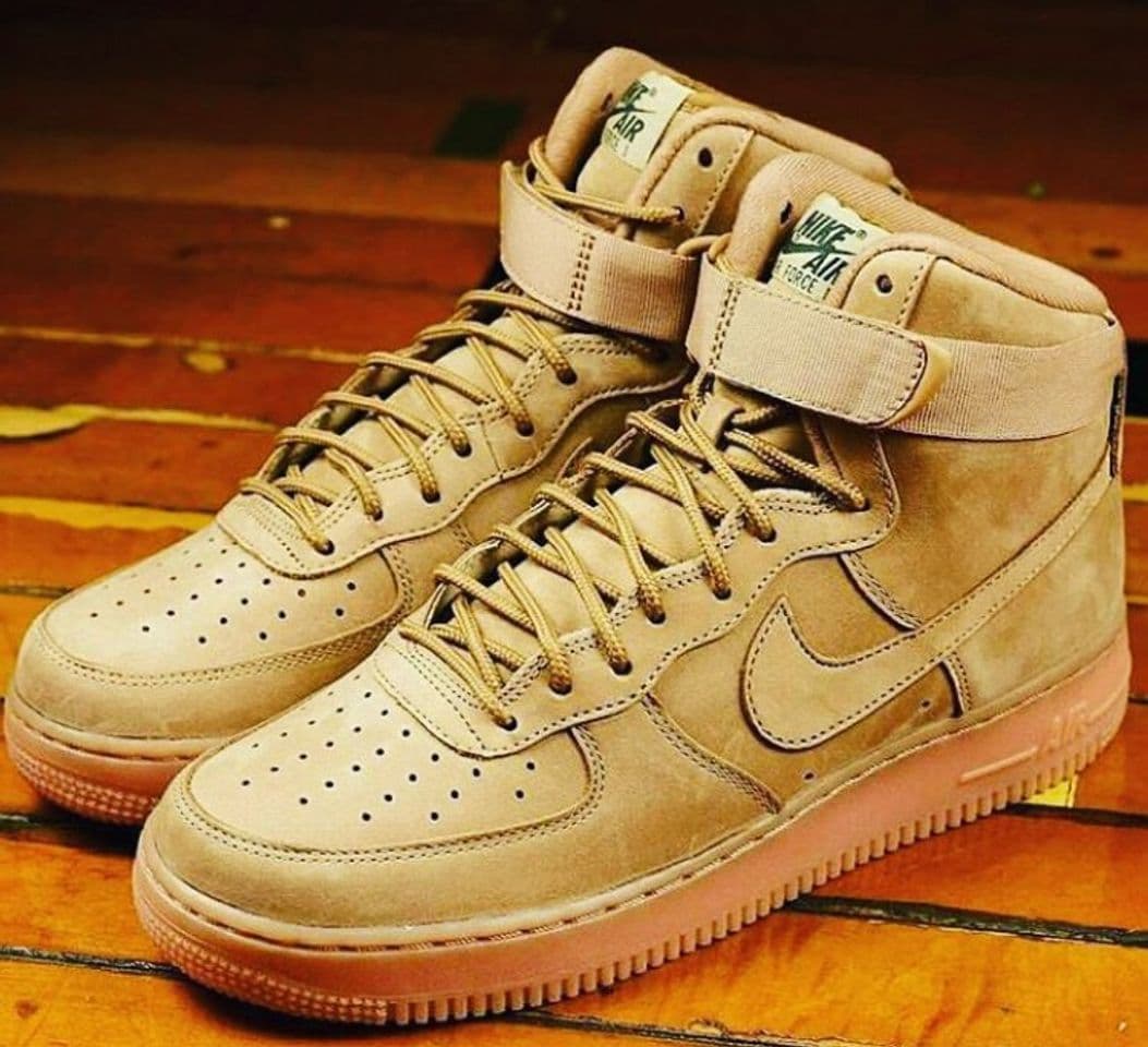 Product Nike Air Force 1 High LV8