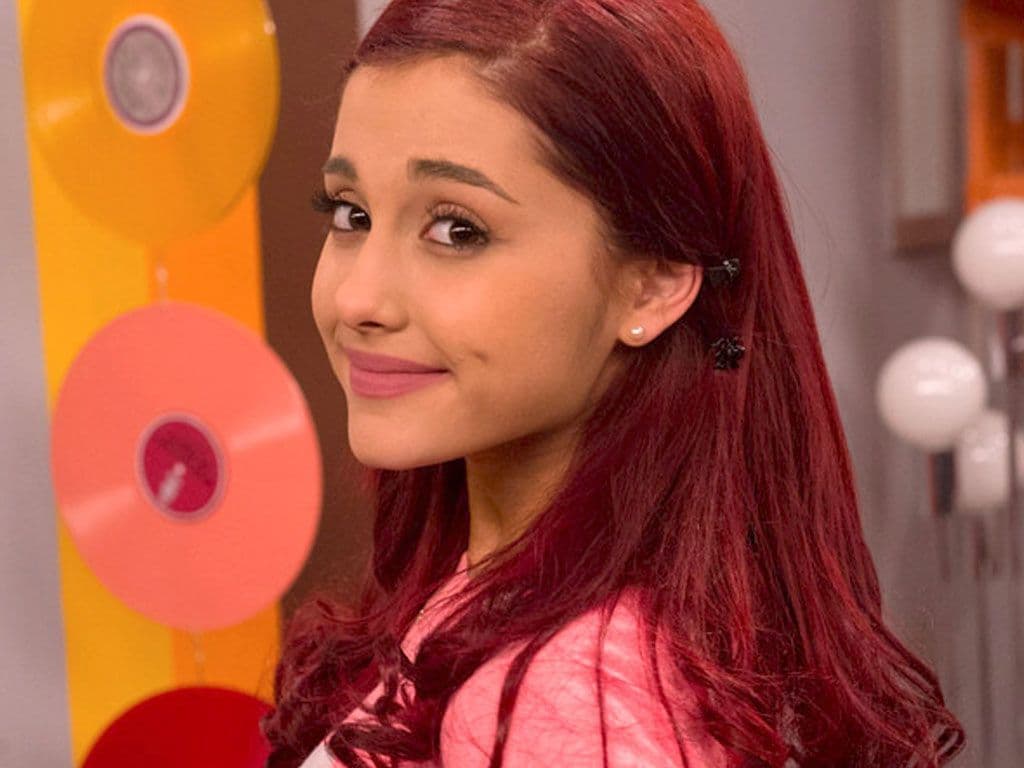 Moda Cat Valentine 