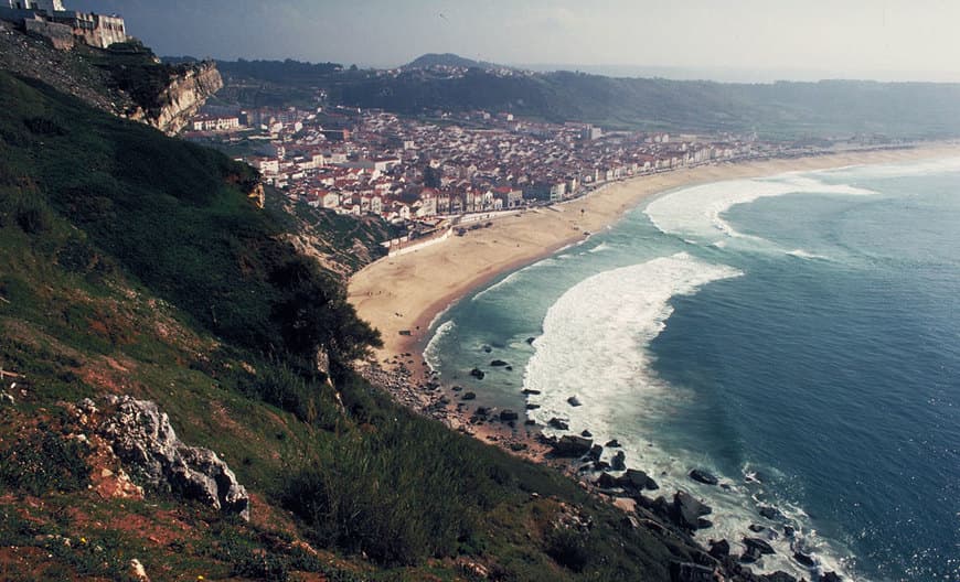 Place Nazare Beach