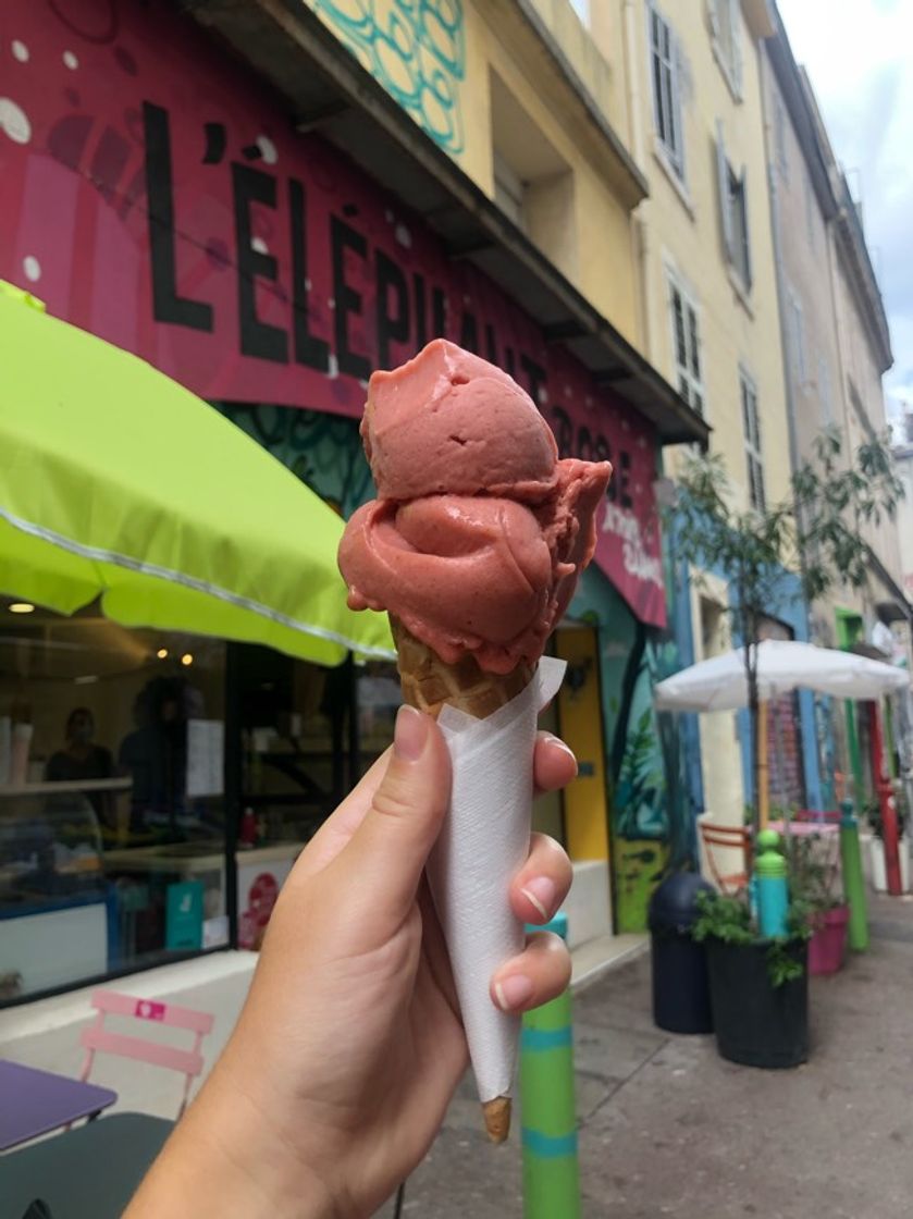 Restaurantes L'Eléphant Rose à Pois Blancs