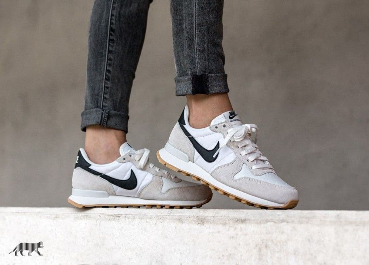 Product Nike Wmns Internationalist 