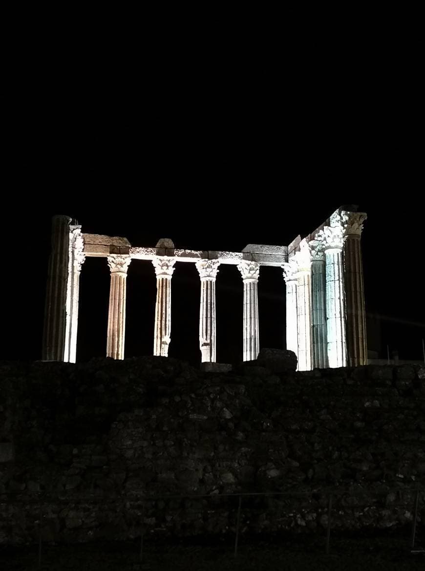 Lugar Templo romano de Évora