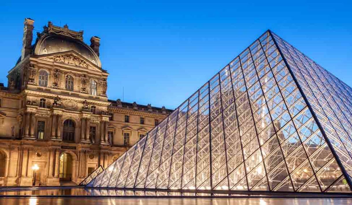 Place Museo del Louvre