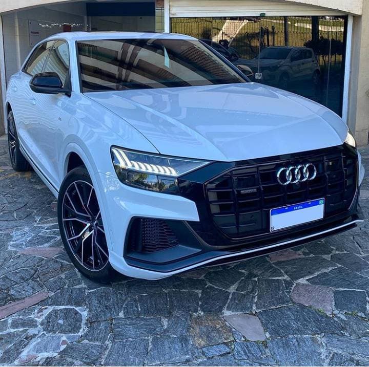 Producto Audi Q8 S-Line 😛