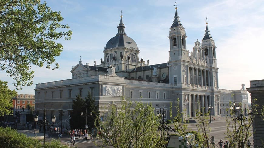 Place Museo de la Catedral de la Almudena