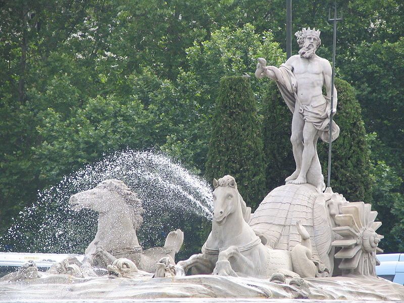 Place Plaza de Neptuno